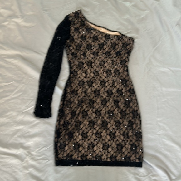 Forever 21 Black Lace Long Sleeve One Shoulder Fitted Mini Dress Size Small - Picture 2 of 10